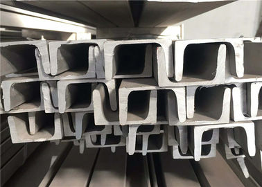 Perfiles de acero rodados estructurales laminados en caliente, barra de acero inoxidable superficial de voladura de conserva en vinagre 304 316L