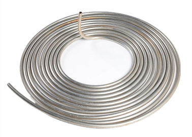 La bobina inoxidable brillante de la tubería de acero 316L de ASTM 316 soldó con autógena inconsútil para la industria química