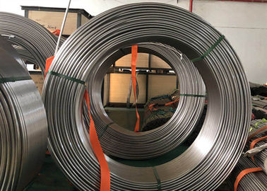 La bobina inoxidable brillante de la tubería de acero 316L de ASTM 316 soldó con autógena inconsútil para la industria química